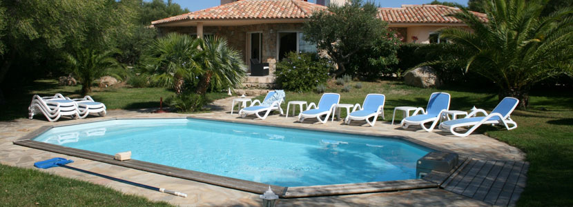 maison-avec-piscine-en-corse